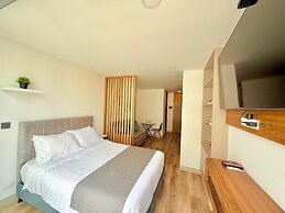 Urban Chico by Weeki