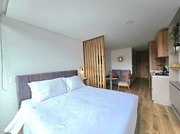 Urban Chico by Weeki