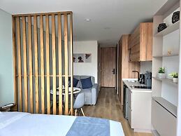 Urban Chico by Weeki