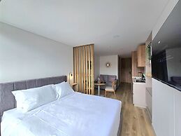 Urban Chico by Weeki