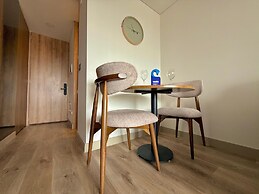 Urban Chico by Weeki