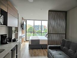 Urban Chico by Weeki