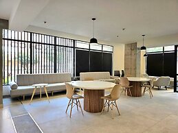 Urban Chico by Weeki