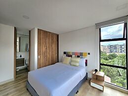 Urban Chico by Weeki