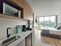 Urban Chico by Weeki