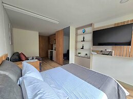 Urban Chico by Weeki