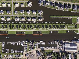 Luxury Docklodge on the Water