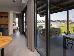 Luxury Docklodge on the Water