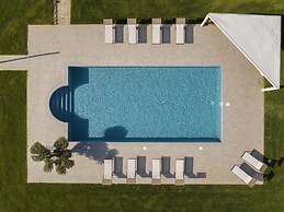 Faboulous Holiday Home With Private Pool