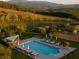 Faboulous Holiday Home With Private Pool
