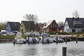 Holiday House Breetzer Boddentraum in Vieregge