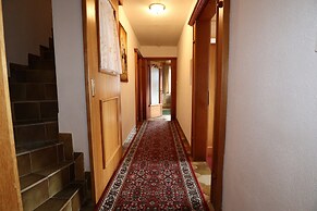 Attractive Apartment With Terrace