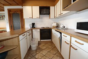 Attractive Apartment With Terrace