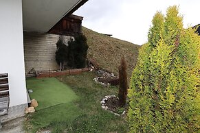 Attractive Apartment With Terrace