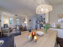 Zeeland Retreat; Sauna and Seaside Charm