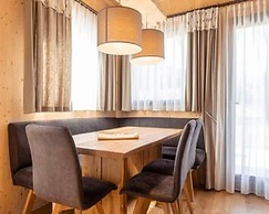 Chalet With Spacious Terrace