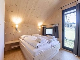 Chalet With Spacious Terrace