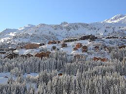 Cosy Flat in Meribel Close to the ski Lifts