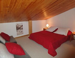 Cosy Flat in Meribel Close to the ski Lifts