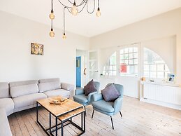 Beautiful Villa With Garden