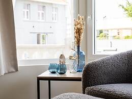 Beautiful Villa With Garden