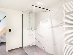 Beautiful Villa With Garden