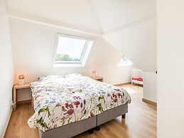 Beautiful Villa With Garden