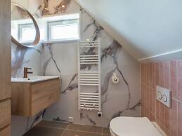 Cosy Apartment Near the Center