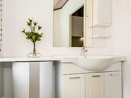 6 Person Holiday Home on a Holiday Park in Hemmet