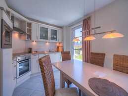 Ferienhaus mit Grosser Terrasse