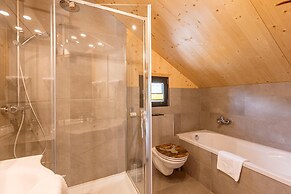 Cosy Chalet With Sauna