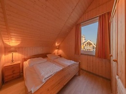 Ferienhaus mit Terrasse und Balkon