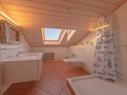 Ferienhaus mit Terrasse und Balkon