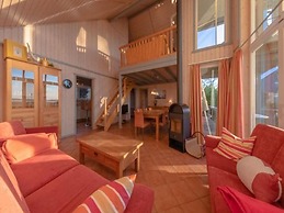 Ferienhaus mit Terrasse und Balkon