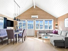 4 Star Holiday Home in Naustbukta