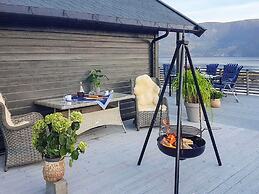 4 Star Holiday Home in Naustbukta