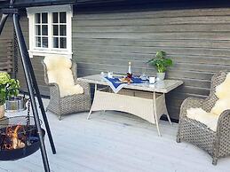 4 Star Holiday Home in Naustbukta