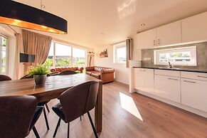 Welcoming Holiday Home With Garden