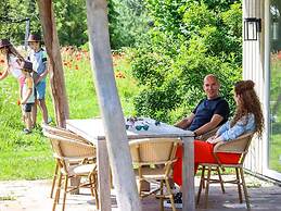 Welcoming Holiday Home With Garden
