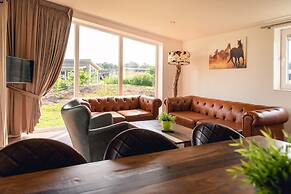 Welcoming Holiday Home With Garden