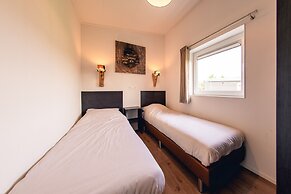 Welcoming Holiday Home With Garden