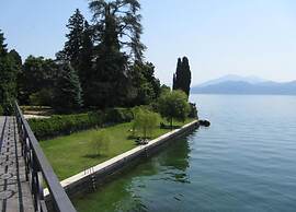 Oggebbio Getaway With Views