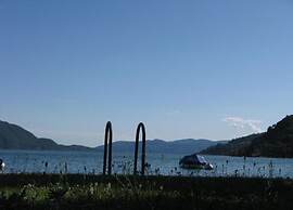 Oggebbio Getaway With Views