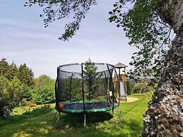 Cozy Apartment Near the Forest in Mark