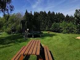 Cozy Apartment Near the Forest in Mark