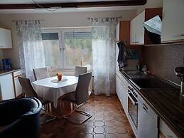 Cozy Apartment Near the Forest in Mark