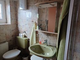 Cozy Apartment Near the Forest in Mark