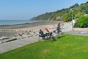 Holiday Home 150m From the sea