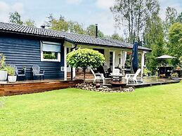 4 Star Holiday Home in Holsljunga