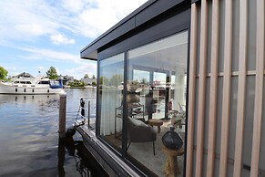 Houseboat in Lemmer With Harbor Views